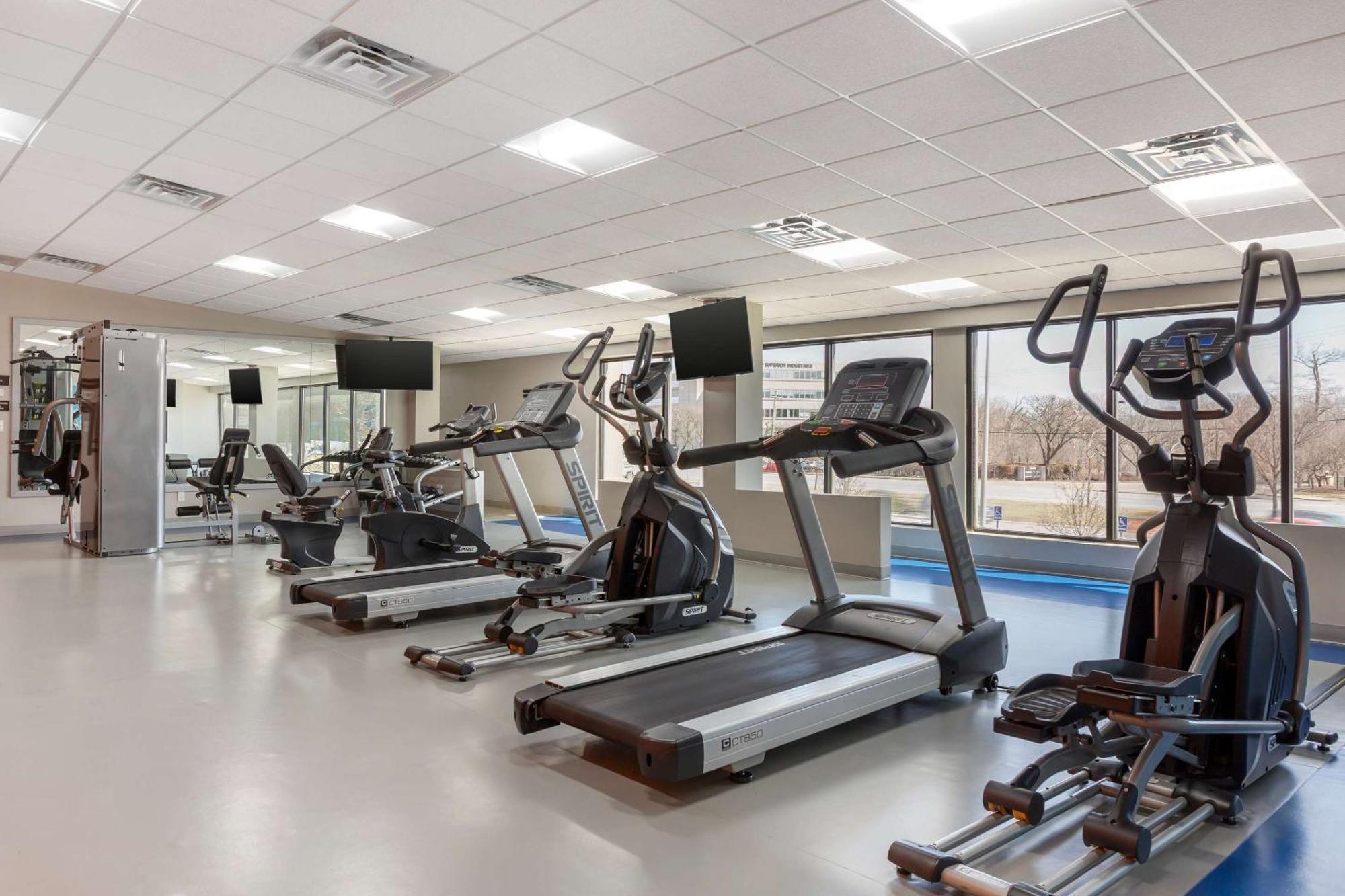 Radisson Hotel Southfield-Detroit Екстериор снимка