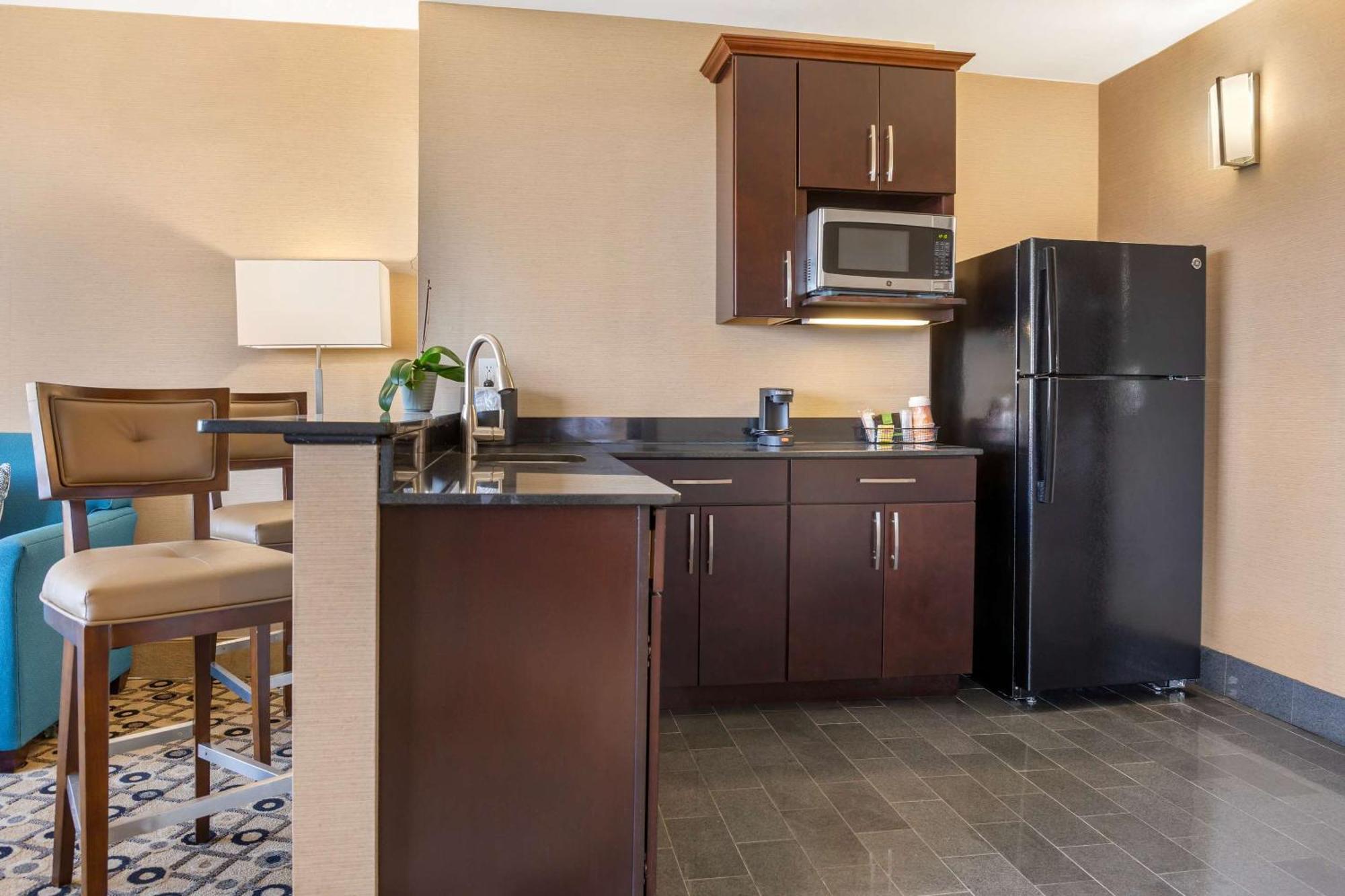 Radisson Hotel Southfield-Detroit Екстериор снимка