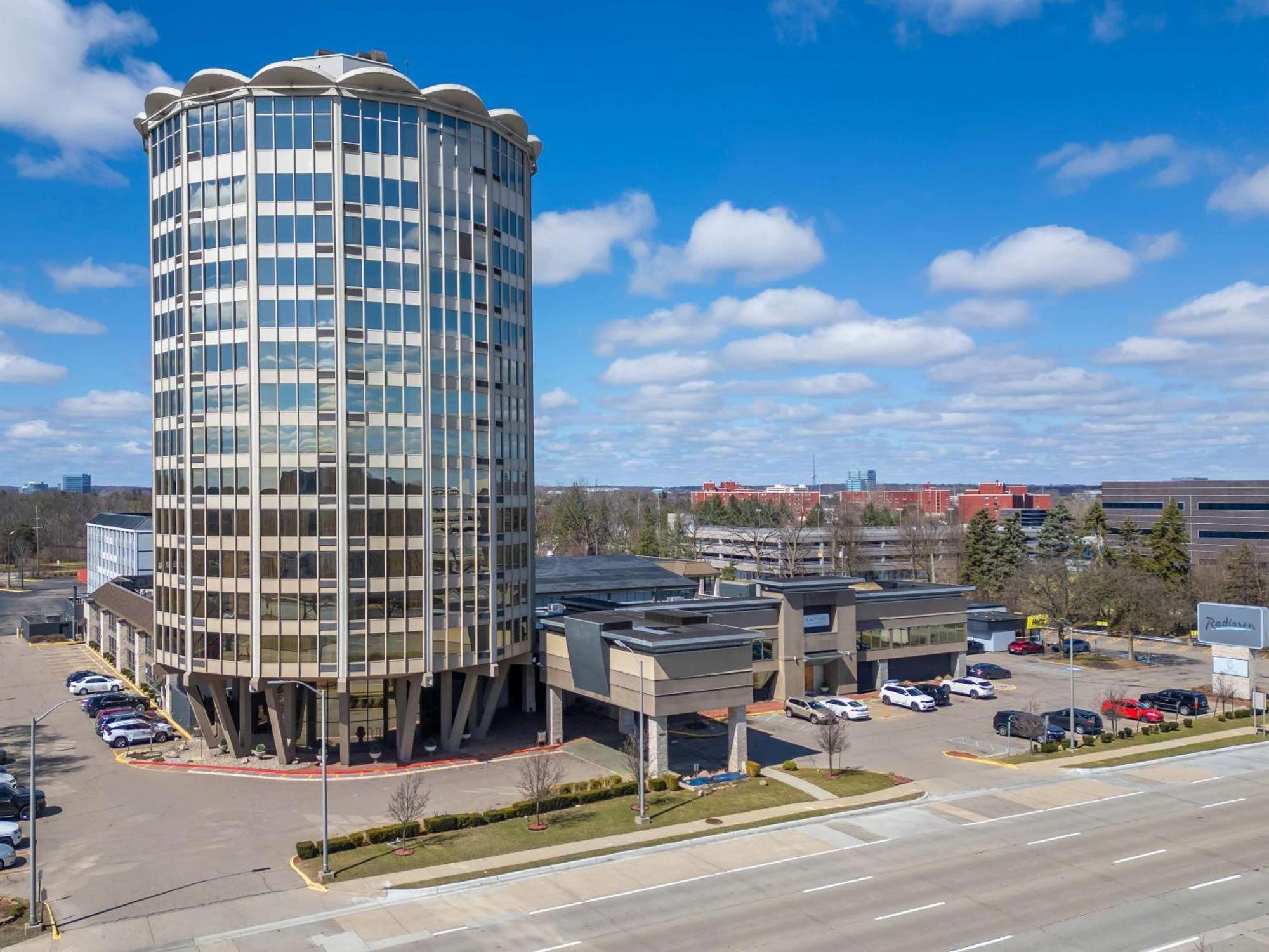 Radisson Hotel Southfield-Detroit Екстериор снимка